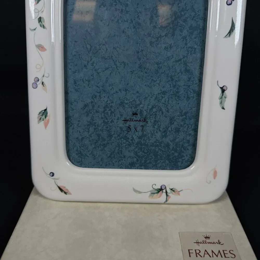 Vintage Hallmark Ceramic Picture Frame for 5